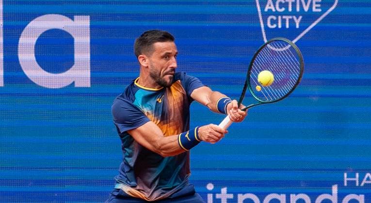 19 05 2025, ATP 500, Tennis, Men, Hamburg Open, Hamburg, 1 round, Andrey Rublev Russia Damir Dzumhur Bosnia and Herzegovina Damir Dzumhur Bosnia and Herzegovina Hamburg Tennis Stadium Am Rothenbaum Hamburg Germany