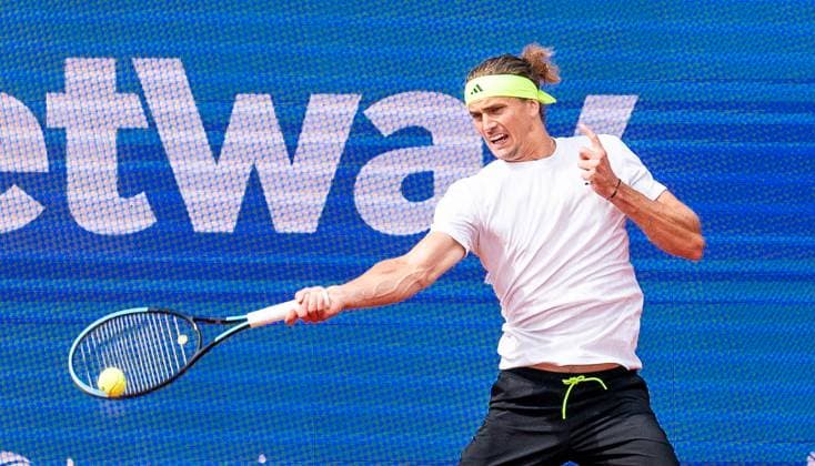 19 05 2025, ATP 500, Tennis, Men, Hamburg Open, Hamburg, 1 round, Alexander Zverev Germany Aleksandar Kovacevic USA Alexander Zverev Germany Hamburg Tennis Stadion Am Rothenbaum Hamburg Germany