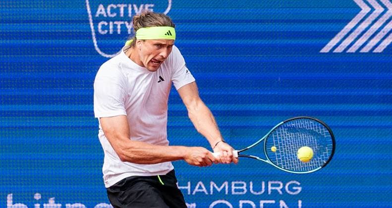 19 05 2025, ATP 500, Tennis, Men, Hamburg Open, Hamburg, 1 round, Alexander Zverev Germany Aleksandar Kovacevic USA Alexander Zverev Germany Hamburg Tennis Stadion Am Rothenbaum Hamburg Germany