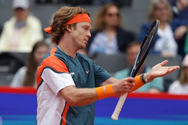 GER, Hamburg, xFSx, ATP500 Mens Tennis Tournament Bitpanda Hamburg Open 2025, Sixteenth Final 19 05 2025 Andrey Rublev RUS disappointed, disappointed looking, dissapointed, sad, frustrated, frustrated, frustrated Copyright: HMBxMedia FernandoxSoares