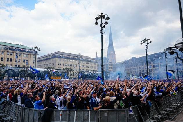 Fans celebrate both teams GER, Hamburger SV promotion party, football, 2024 2025 season, 19 05 2025 GER, Hamburger SV promotion party, football, 2024 2025 season, 19 05 2025 Hamburg Copyright: xEibner-Pressefoto MarcelxvonxFehrnx EP_MFN