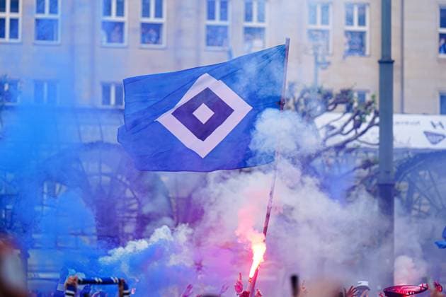 Flag Hamburger SV, theme photo, theme picture, symbol photo, symbol picture, stock photo GER, promotion party Hamburger SV, football, season 2024 2025, 19 05 2025 GER, promotion party Hamburger SV, football, season 2024 2025, 19 05 2025 Hamburg Copyright: xEibner-Pressefoto MarcelxvonxFehrnx EP_MFN