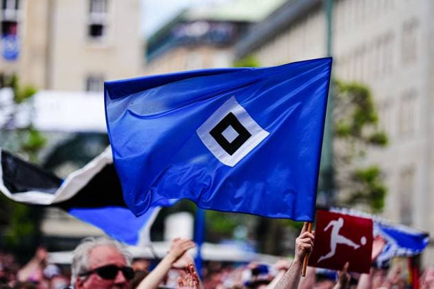 Flag Hamburger SV, theme photo, theme picture, symbol photo, symbol picture, stock photo GER, promotion party Hamburger SV, football, season 2024 2025, 19 05 2025 GER, promotion party Hamburger SV, football, season 2024 2025, 19 05 2025 Hamburg Copyright: xEibner-Pressefoto MarcelxvonxFehrnx EP_MFN