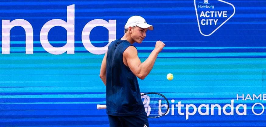 19 05 2025, ATP 500, Tennis, Men, Hamburg Open, Hamburg, 1 round, Jan Lennard Struff Germany Justin Engel Germany Justin Engel Germany Justin Engel Germany cheers Hamburg Tennis Stadium Am Rothenbaum Hamburg Germany