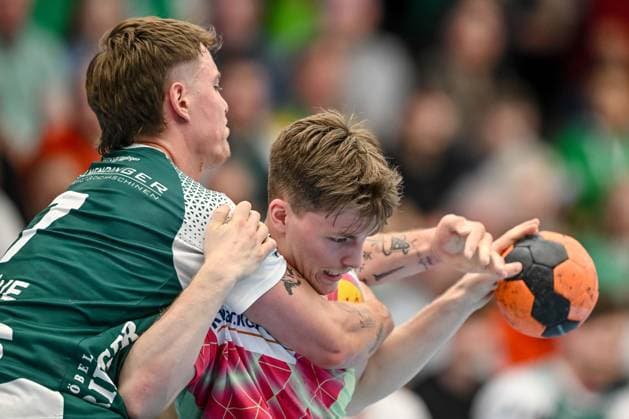 Goeppingen, Germany, 19 05 25 Victor Klöve FRISCH AUF Göppingen and Nils Lichtlein Füchse Berlin battle for the ball during the Daikin Handball Bundesliga match between FRISCH AUF Goeppingen vs Füchse Berlin at EWS Arena on May 19, 2025 in Goeppingen, Germany Photo by Harry Langer DeFodi Images Goeppingen, Germany, 19 05 25 Victor Klöve FRISCH AUF Göppingen and Nils Lichtlein Füchse Berlin battle for the ball during the Daikin Handball Bundesliga match between FRISCH AUF Goeppingen vs Füchse Berlin at EWS Arena on May 19, 2025 in Goeppingen, Germany Photo by Harry Langer DeFodi Images Photo by Harry Langer DeFodi Images