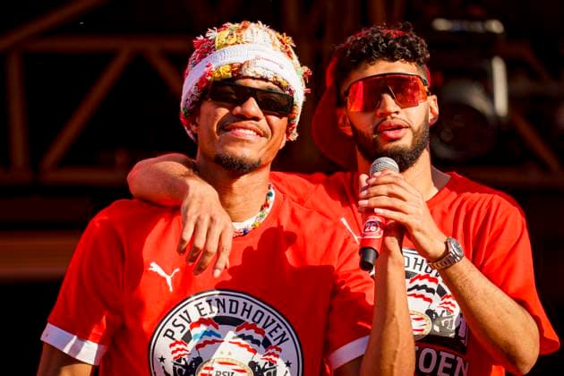 2025-05-19 PSV Championship Celebrations EINDHOVEN, NETHERLANDS - MAY 19: Malik Tillman of PSV and Ismael Saibari of PSV cheering during the PSV Championship Celebrations at Stadhuisplein on May 19, 2025 in Eindhoven, Netherlands. Eindhoven Stadhuisplein Netherlands Content not available for redistribution in The Netherlands directly or indirectly through any third parties. Copyright: xJorisxVerwijstx