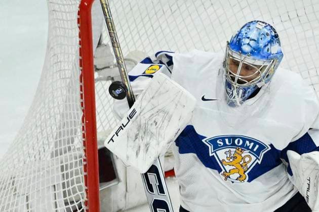 STOCKHOLM, SWEDEN 20250519 Finlands goalkeeper Juuse Saros during the IIHF Ice Hockey World Championship group A match between Canada and Finland at Avicii Arena in Stockholm, Sweden, on May 19, 2025 STOCKHOLM SWEDEN x10080x  Copyright: xFredrikxSandberg TTx ICE HOCKEY WC CANADA-FINLAND