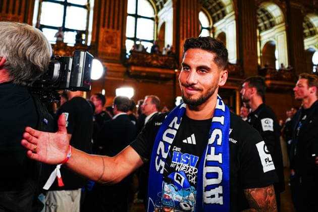 Ludovit Reis Hamburger SV, 14 GER, Hamburger SV promotion party, football, 2024 2025 season, 19 05 2025 GER, Hamburger SV promotion party, football, 2024 2025 season, 19 05 2025 Hamburg Copyright: xEibner-Pressefoto MarcelxvonxFehrnx EP_MFN