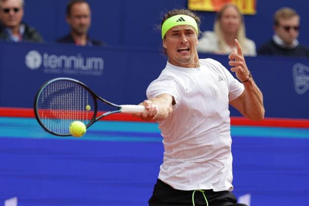 GER, Hamburg, xFSx, ATP 500 , Mens Tennis Tournament Bitpanda Hamburg Open 2025, Sixteenth Final 19 05 2025 Alexander Zverev GER plays a forehand Copyright: HMBxMedia FernandoxSoares