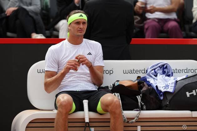 GER, Hamburg, xFSx, ATP 500 , Mens Tennis Tournament Bitpanda Hamburg Open 2025, Sixteenth Final 19 05 2025 Alexander Zverev GER during the short break Copyright: HMBxMedia FernandoxSoares