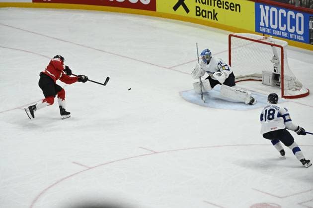 STOCKHOLM, SWEDEN 20250519 Canada s Ryan O Reilly 90 scores the opening goal at Finland s goalkeeper Juuse Saros during the IIHF Ice Hockey World Championship group A match between Canada and Finland at Avicii Arena in Stockholm, Sweden, on May 19, 2025 STOCKHOLM SWEDEN x10080x  Copyright: xFredrikxSandberg TTx ICE HOCKEY WC CANADA-FINLAND