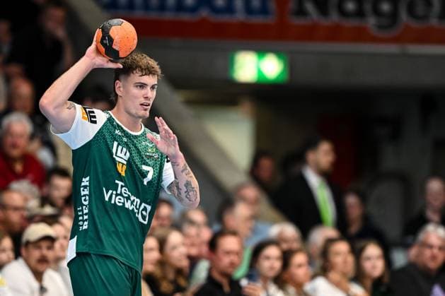 Goeppingen, Germany, 19 05 25 Victor Klöve FRISCH AUF Göppingen in action, on the ball, single action during the Daikin Handball Bundesliga match between FRISCH AUF Goeppingen vs Füchse Berlin at EWS Arena on May 19, 2025 in Goeppingen, Germany Photo by Harry Langer DeFodi Images Goeppingen, Germany, 19 05 25 Victor Klöve FRISCH AUF Göppingen controls the Ball during the Daikin Handball Bundesliga match between FRISCH AUF Goeppingen vs Füchse Berlin at EWS Arena on May 19, 2025 in Goeppingen, Germany Photo by Harry Langer DeFodi Images Photo by Harry Langer DeFodi Images