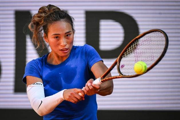 May 20, 2025, Paris, France, France: Qinwen ZHENG of China during a training session of Roland-Garros 2025, French Open 2025, Grand Slam tennis tournament at Roland-Garros Stadium on May 20, 2025 in Paris, France. Paris France - ZUMAm308 20250520_zsp_m308_006 Copyright: xMatthieuxMirvillex