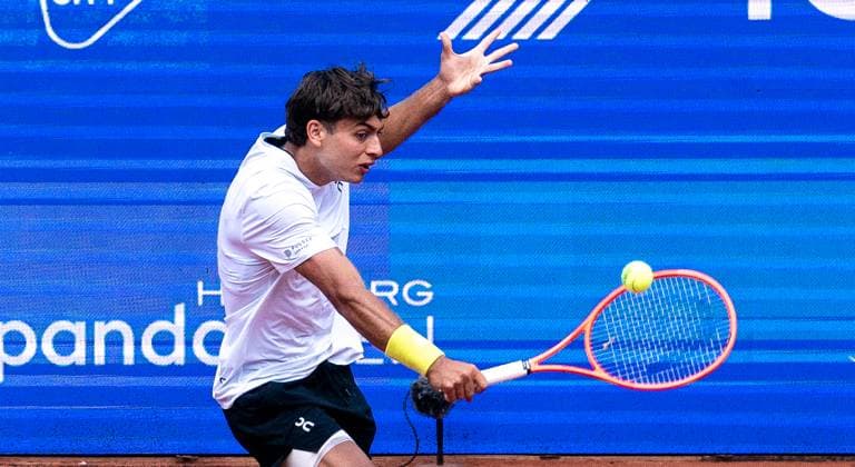 20 05 2025, ATP 500, Tennis, Men, Hamburg Open, Hamburg, 1 round, Vitaly Sachko Ukraine Flavio Cobolli Italy Flavio Cobolli Italy Hamburg Tennis Stadium Am Rothenbaum Hamburg Germany