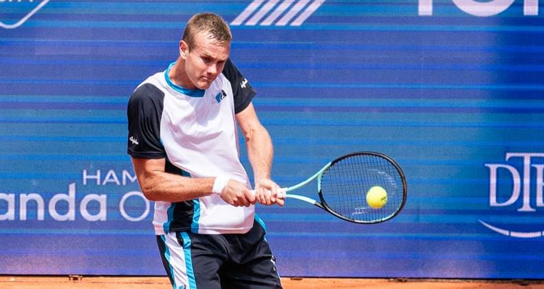 20 05 2025, ATP 500, Tennis, Men, Hamburg Open, Hamburg, 1 round, Vitaly Sachko Ukraine Flavio Cobolli Italy Vitaly Sachko Ukraine Hamburg Tennis Stadium Am Rothenbaum Hamburg Germany