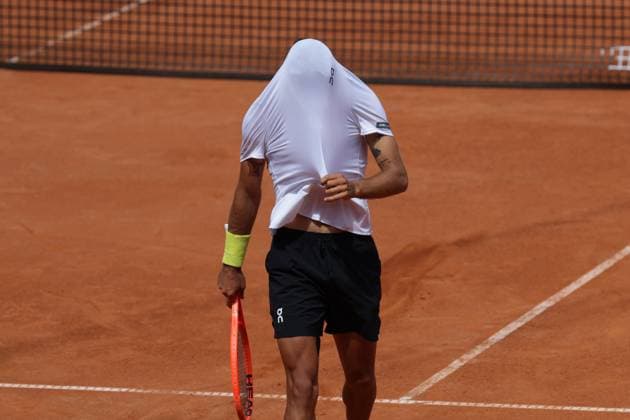 GER, Hamburg, xFSx, ATP 500 , Mens Tennis Tournament Bitpanda Hamburg Open 2025, Sixteenth Final 20 05 2025 Flavio Cobolli ITA disappointed, disappointed looking, dissapointed, sad, frustrated, frustrated, frustrated Copyright: HMBxMedia FernandoxSoares