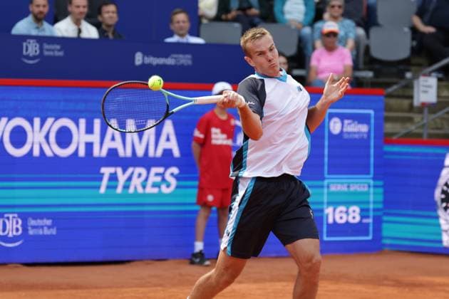 GER, Hamburg, xFSx, ATP 500 , mens tennis tournament Bitpanda Hamburg Open 2025, sixteenth final 20 05 2025 Vitaliy Sachko UKR plays a forehand Copyright: HMBxMedia FernandoxSoares