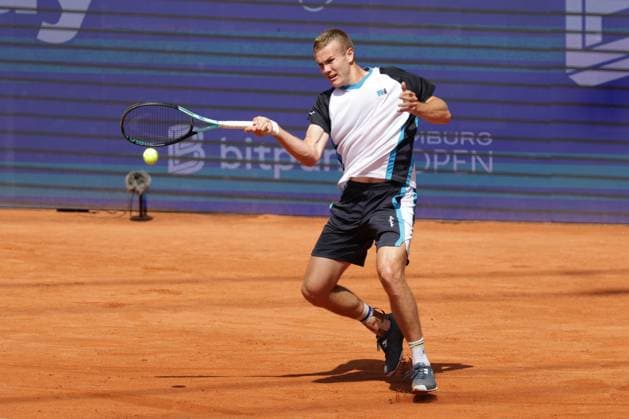 GER, Hamburg, xFSx, ATP 500 , mens tennis tournament Bitpanda Hamburg Open 2025, sixteenth final 20 05 2025 Vitaliy Sachko UKR plays a forehand Copyright: HMBxMedia FernandoxSoares