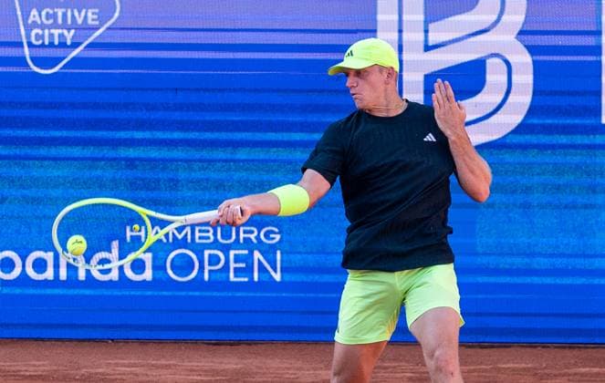 20 05 2025, ATP 500, Tennis, Men, Hamburg Open, Hamburg, 1 round, Alejandro Davidovich Fokina Spain Gael Monfils France Alejandro Davidovich Fokina Spain Hamburg Tennis Stadium Am Rothenbaum Hamburg Germany