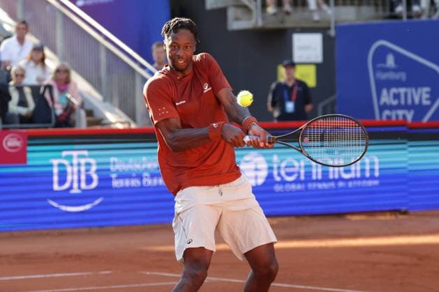 GER, Hamburg, xFSx , ATP 500 , Mens Tennis Tournament Bitpanda Hamburg Open 2025, Sixteenth Final 20 05 2025 Gael Monfils FRA plays a backhand Copyright: HMBxMedia FernandoxSoares