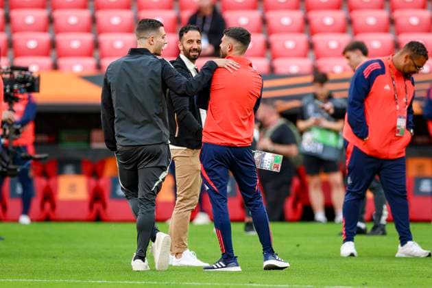 Manchester United, ManU FC stadium walk-around Manchester United Manager Head Coach Ruben Amorim Manchester United defender Diogo Dalot (20) Manchester United Assistant Manager Carlos Fernandez during the Manchester United FC stadium walk-around ahead of the UEFA Europa League Final, at the Estadio de San MamÃ s, Bilbao, Biscay, Spain on 20 May 2025 Credit: Phil Duncan Every Second Media Editorial use only. All images are copyright Every Second Media Limited. No images may be reproduced without prior permission. Copyright: xIMAGO EveryxSecondxMediax ESM-1484-0012 PhilxDuncanx xEveryxSecondxMediax