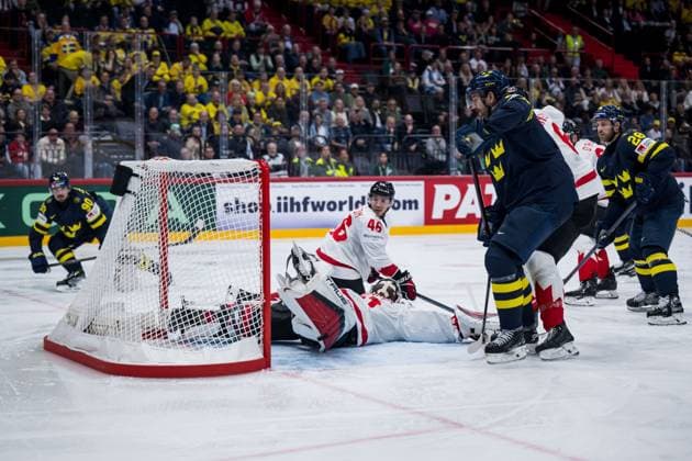 250520 Marcus Johansson of Sweden scores 2 3 behind goaltender Jordan Binnington of Canada during the 2025 IIHF Ice Hockey World Championship group stage game between Sweden and Canada on May 20, 2025 in Stockholm Photo Joel Marklund BILDBYRAN kod JM JM0689 ishockey ice hockey ishockey vm 2025 vm 2025 iihf world championship sverige sweden kanada canada bbeng gruppspel  Copyright: JOELxMARKLUND BB250520JM042