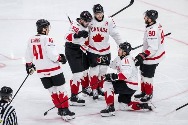 250520 Nathan MacKinnon of Canada celebrates with Ryker Evans, MacKenzie Weegar, Travis Konecny and Ryan O Reilly after 2 5 during the 2025 IIHF Ice Hockey World Championship group stage game between Sweden and Canada on May 20, 2025 in Stockholm Photo Simon Hastegard BILDBYRAN kod SH JM0689 ishockey ice hockey ishockey vm 2025 vm 2025 iihf world championship sverige sweden kanada canada bbeng gruppspel jubel  Copyright: SIMONxHASTEGARD BB250520SH043