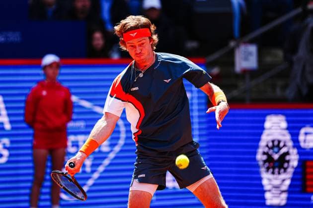 Andrey Rublev RUS GER, Andrey Rublev RUS vs Justin Engel GER , Tennis, ATP 500, Bitpanda Hamburg Open, Round of 16, 21 05 2025 GER, Andrey Rublev RUS vs Justin Engel GER , Tennis, ATP 500, Bitpanda Hamburg Open, Round of 16, 21 05 2025 Hamburg Copyright: xEibner-Pressefoto MarcelxvonxFehrnx EP_MFN