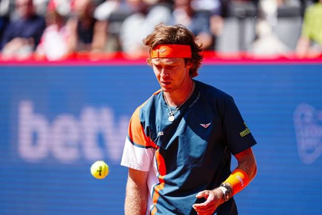 Andrey Rublev RUS GER, Andrey Rublev RUS vs Justin Engel GER , Tennis, ATP 500, Bitpanda Hamburg Open, Round of 16, 21 05 2025 GER, Andrey Rublev RUS vs Justin Engel GER , Tennis, ATP 500, Bitpanda Hamburg Open, Round of 16, 21 05 2025 Hamburg Copyright: xEibner-Pressefoto MarcelxvonxFehrnx EP_MFN