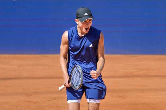 Justin Engel GER clenches his fist in jubilation 21 05 2025 Tennis Hamburg Open ATP 500, Tennis Stadium am Rothenbaum, Hamburg, Copyright: xpepphotox xPeterxEppingerx pep00321, pep_20250521_hm_46388