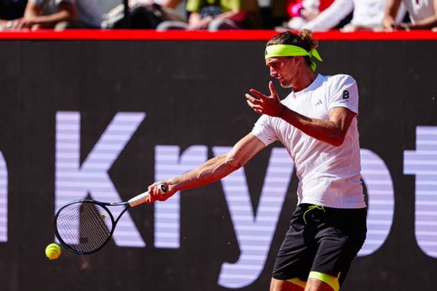 Alexander Zverev GER GER, Alexander Zverev GER vs Alexandre Muller FRA , Tennis, ATP 500, Bitpanda Hamburg Open, Round of 16, 21 05 2025 GER, Alexander Zverev GER vs Alexandre Muller FRA , Tennis, ATP 500, Bitpanda Hamburg Open, Round of 16, 21 05 2025 Hamburg Copyright: xEibner-Pressefoto MarcelxvonxFehrnx EP_MFN