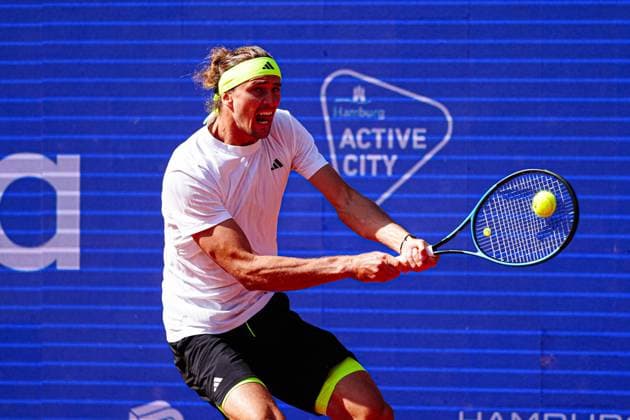 Alexander Zverev GER GER, Alexander Zverev GER vs Alexandre Muller FRA , Tennis, ATP 500, Bitpanda Hamburg Open, Round of 16, 21 05 2025 GER, Alexander Zverev GER vs Alexandre Muller FRA , Tennis, ATP 500, Bitpanda Hamburg Open, Round of 16, 21 05 2025 Hamburg Copyright: xEibner-Pressefoto MarcelxvonxFehrnx EP_MFN
