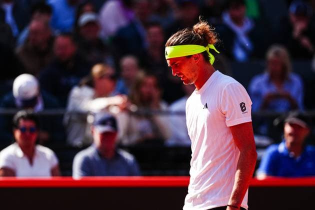 Alexander Zverev GER GER, Alexander Zverev GER vs Alexandre Muller FRA , Tennis, ATP 500, Bitpanda Hamburg Open, Round of 16, 21 05 2025 GER, Alexander Zverev GER vs Alexandre Muller FRA , Tennis, ATP 500, Bitpanda Hamburg Open, Round of 16, 21 05 2025 Hamburg Copyright: xEibner-Pressefoto MarcelxvonxFehrnx EP_MFN