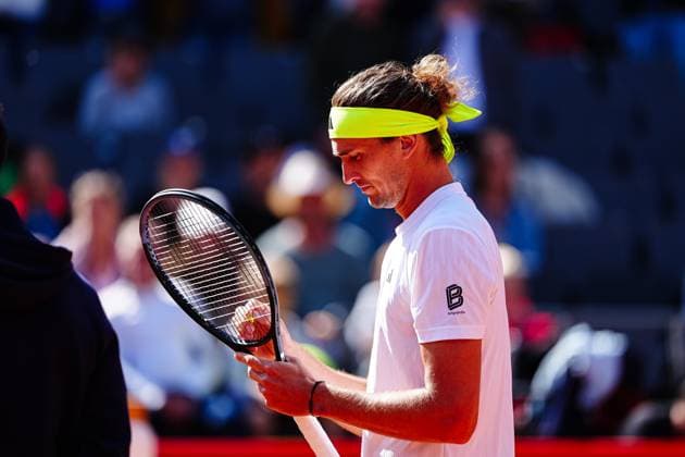 Alexander Zverev GER GER, Alexander Zverev GER vs Alexandre Muller FRA , Tennis, ATP 500, Bitpanda Hamburg Open, Round of 16, 21 05 2025 GER, Alexander Zverev GER vs Alexandre Muller FRA , Tennis, ATP 500, Bitpanda Hamburg Open, Round of 16, 21 05 2025 Hamburg Copyright: xEibner-Pressefoto MarcelxvonxFehrnx EP_MFN