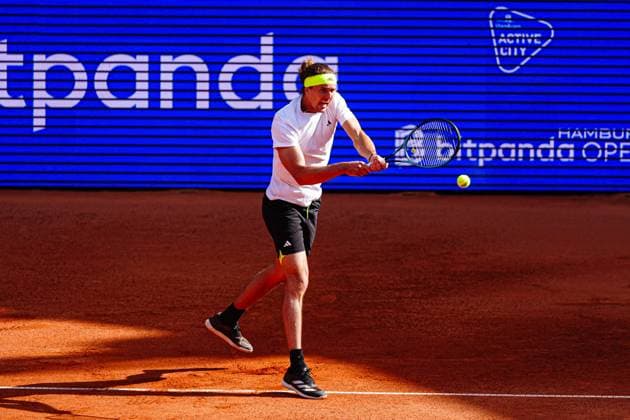 Alexander Zverev GER GER, Alexander Zverev GER vs Alexandre Muller FRA , Tennis, ATP 500, Bitpanda Hamburg Open, Round of 16, 21 05 2025 GER, Alexander Zverev GER vs Alexandre Muller FRA , Tennis, ATP 500, Bitpanda Hamburg Open, Round of 16, 21 05 2025 Hamburg Copyright: xEibner-Pressefoto MarcelxvonxFehrnx EP_MFN