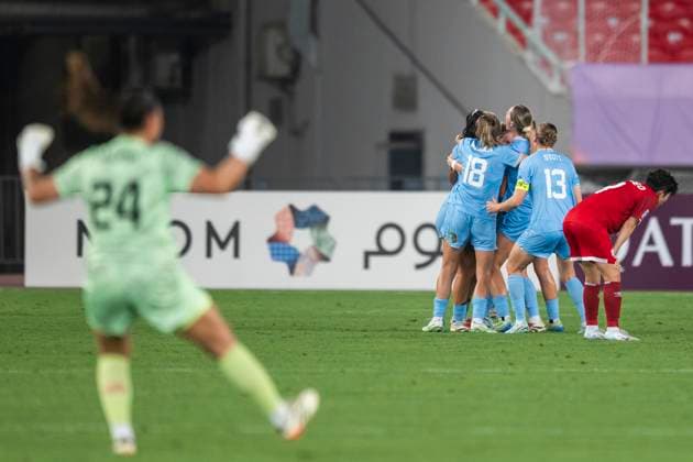 (250521) -- WUHAN, May 21, 2025 -- Players of Melbourne City FC celebrate scoring during the semifinal between Hyundai Steel Red Angels Women s FC of South Korea and Melbourne City FC of Australia at the 2024 2025 AFC Women s Champions League in Wuhan, China, May 21, 2025. ) (SP)CHINA-WUHAN-FOOTBALL-AFC WOMEN S CHAMPIONS LEAGUE-SEMIFINAL (CN) WuxZhizun 