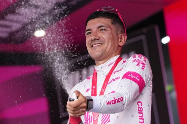 Carapaz Richard of Ef Education - Easypost Team winner of the stage on the podium during the stage 11 of the Giro d™Italia from Viareggio to Castelnovo ne Monti, Italy - Wednesday, May 21, 2025. - cycling.  Copyright: xGianxMattiaxD Alberto LaPressex