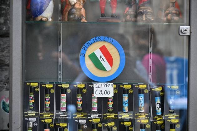 Get ready in the historic center for the possible victory of the 4th championship of Napoli football, Italy (Felice De Martino SPP) Copyright: xFelicexDexMartino SPPx spp-en-FeDeMa-DMF_7452