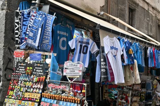 Get ready in the historic center for the possible victory of the 4th championship of Napoli football, Italy (Felice De Martino SPP) Copyright: xFelicexDexMartino SPPx spp-en-FeDeMa-DMF_7703