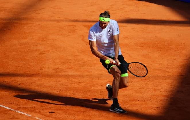 Bitpanda Hamburg Open, ATP Tournament 500, Round of 16 A performance with light and shade from Alexander Zverev Germany