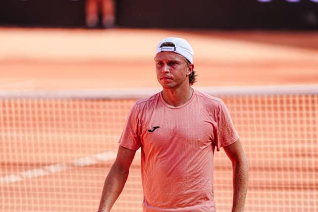 Alexandre Muller FRA GER, Alexander Zverev GER vs Alexandre Muller FRA , Tennis, ATP 500, Bitpanda Hamburg Open, Round of 16, 21 05 2025 GER, Alexander Zverev GER vs Alexandre Muller FRA , Tennis, ATP 500, Bitpanda Hamburg Open, Round of 16, 21 05 2025 Hamburg Copyright: xEibner-Pressefoto MarcelxvonxFehrnx EP_MFN