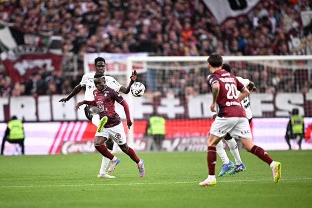 FC Metz v Stade de Reims - Playoffs Ligue 1 McDonald s Ligue 2 BKT 2024 2025, first leg 02 Joseph OKUMU (sdr) during the playoffs match between Metz and Reims at Stade Saint-Symphorien on May 21, 2025 in Metz, France. Metz France  Copyright: xFEPx 776325767