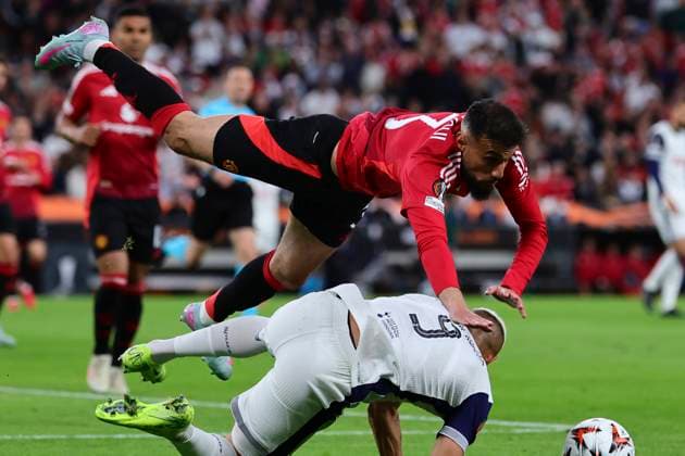 Noussair Mazraoui of Manchester United, ManU and Richarlison de Andrade of Tottenham Hotspur during the 2024 2025 Europa League Final football match between Tottenham Hotspur and Manchester United at San Mames stadium in Bilbao (Spain), May 21st, 2025. CesarexPurini