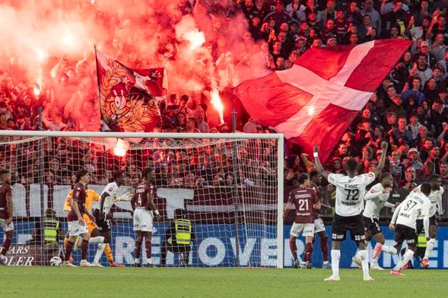 FOOTBALL : Metz FC vs Reims. - Tour de Barrage Match Aller. Stade Saint-Symphorien de Metz 21 05 2025 Joie des joueurs de Reims apres le but de KIPRE CEDRIC 21  Copyright: xelyxandroxcegarrax