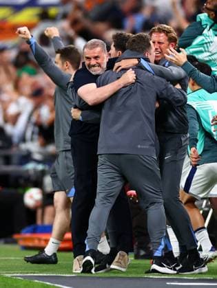 Ange Postecoglou manager of Tottenham Hotspur celebrates the opening goal Tottenham Hotspur v Manchester United, ManU Europa League Final, Football, San Mames Stadium, Bilbao, Spain - 21 May 2025 EDITORIAL USE ONLY No use with unauthorised audio, video, data, fixture lists, club league logos or live services. Online in-match use limited to 120 images, no video emulation. No use in betting, games or single club league player publications. Copyright: xJamesxMarsh Shutterstockx 15312890de