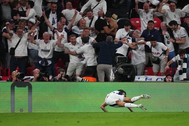 ESP: Tottenham Hotspur Manchester United, ManU UEFA Europa League Final Brenan Johnson of Tottenham Hotspur celebrates the 1-0 during the UEFA Europa League, Final, between Tottenham Hotspur and Manchester United played at San Mames Stadium on May 21, 2025 in Bilbao, Spain. kpng Copyright: xBaguxBlancox xPRESSINPHOTOx PS_240521_TOT_MAN_037