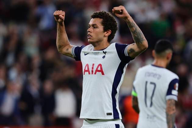 Brennan Johnson of Tottenham Hotspur celebrates after scoring the goal of 1-0 during the 2024 2025 Europa League Final football match between Tottenham Hotspur and Manchester United, ManU at San Mames stadium in Bilbao (Spain), May 21st, 2025. CesarexPurini