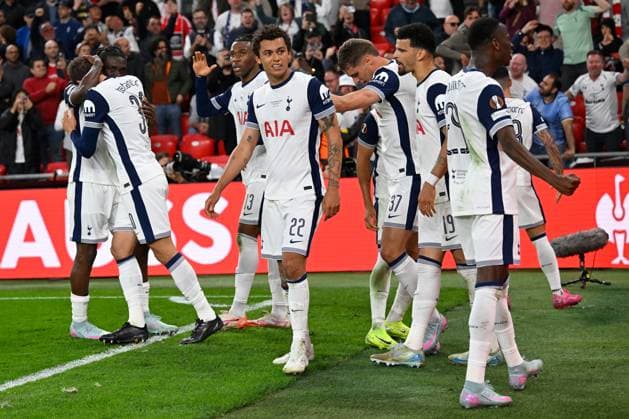 Bilbao, Estadio San Mames, 21 05 25, ESP, Men, UEFA Europa League Final 2025, Season 2024 2025, Tottenham Hotspur Manchester United picture Brennan JOHNSON Tottenham cheers after his goal to 1 0 UEFA regulations prohibit any use of photographs as image sequences and or quasi video Bizkaia Spain