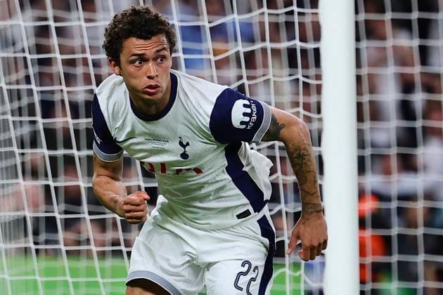 Brennan Johnson of Tottenham Hotspur celebrates after scoring the goal of 1-0 during the 2024 2025 Europa League Final football match between Tottenham Hotspur and Manchester United, ManU at San Mames stadium in Bilbao (Spain), May 21st, 2025. CesarexPurini