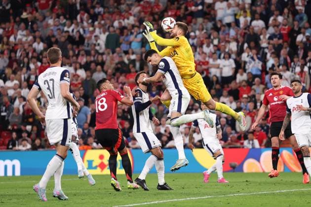 Bilbao, Spain, 21st May 2025. The ball hits Guglielmo Vicario of Tottenham in the face during the Tottenham Hotspur vs Manchester United, ManU UEFA Europa League Final match at San Mames, Bilbao. Picture credit should read: David Klein Sportimage EDITORIAL USE ONLY. No use with unauthorised audio, video, data, fixture lists, club league logos or live services. Online in-match use limited to 120 images, no video emulation. No use in betting, games or single club league player publications. SPI_150_DK_Tottenham_Man_Utd SPI-3943-0153